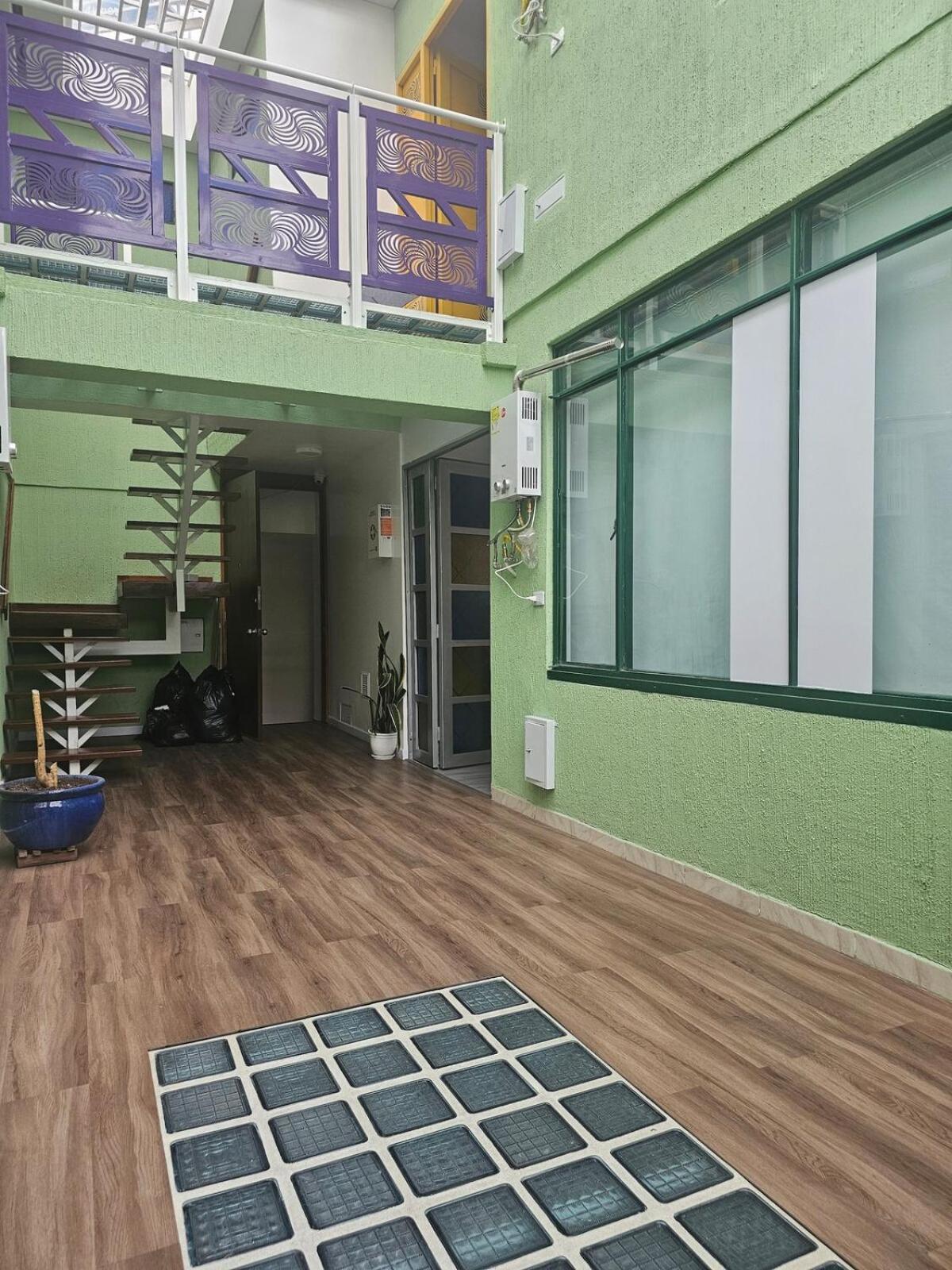Apartamento Multicolor Clinica Meredi