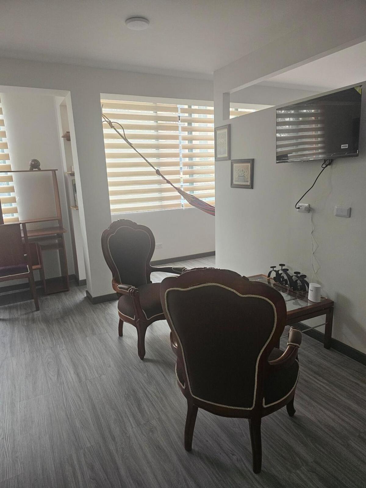 Apartamento Multicolor Clinica Meredi *