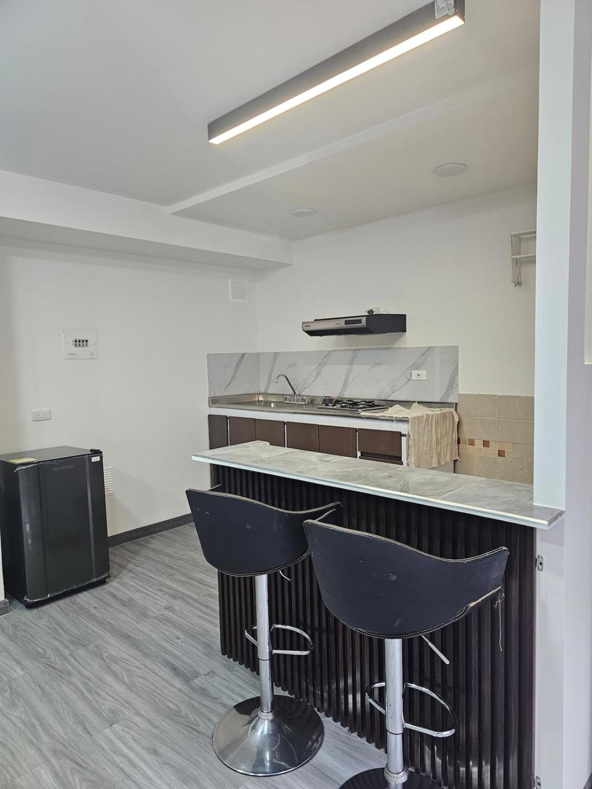 Multicolor Clinica Meredi Apartamento