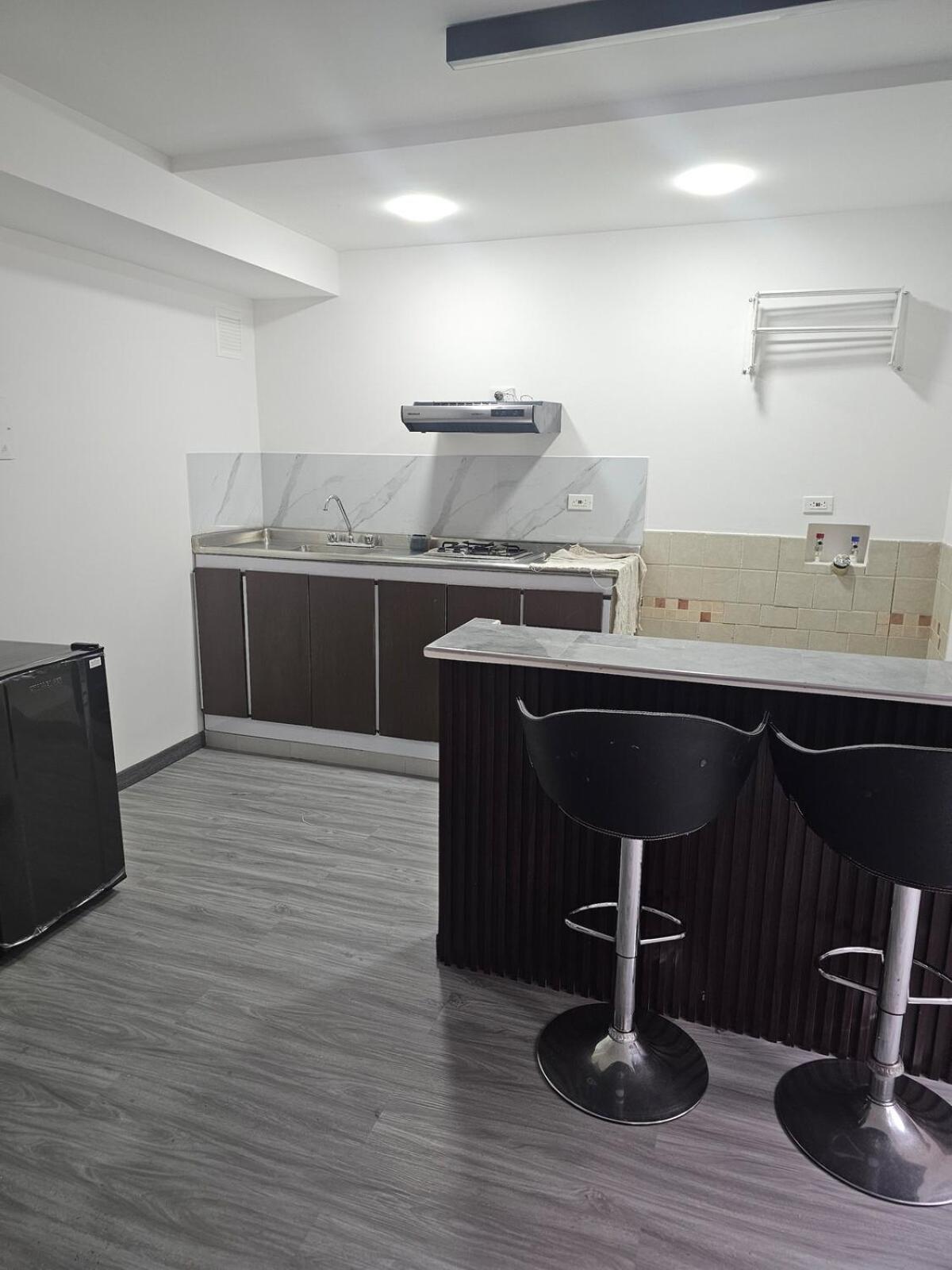Multicolor Clinica Meredi Apartamento *